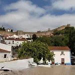 בית נופש Casa Da Muralha אובידוס